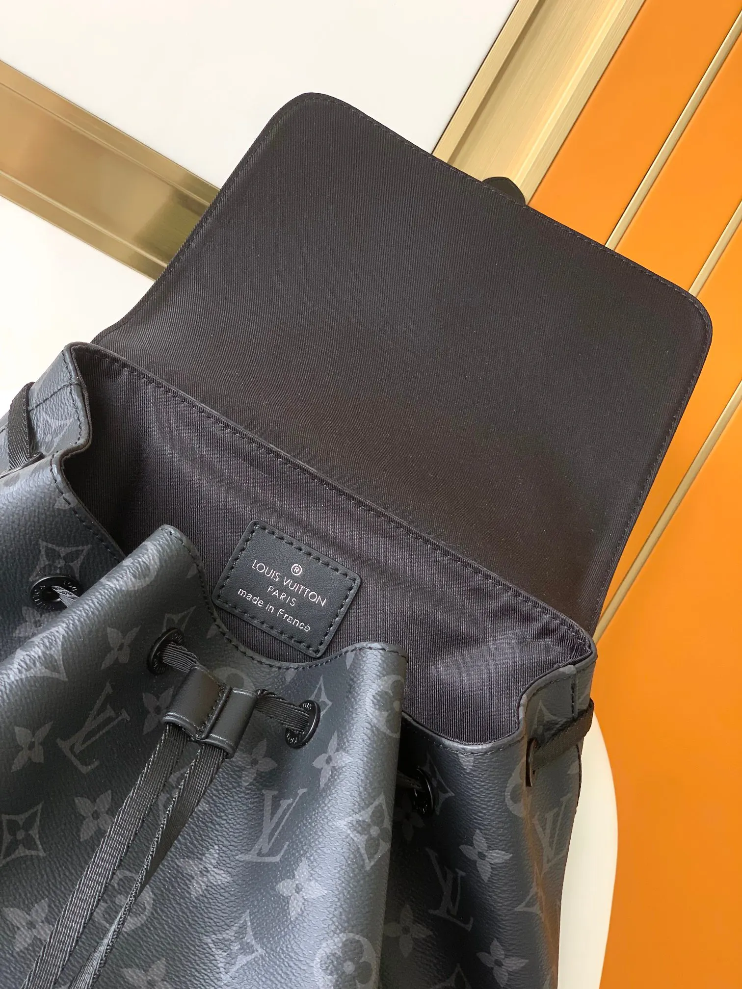LV 金色 雙肩包(數字7) LV 金色 雙肩包(數字7)
