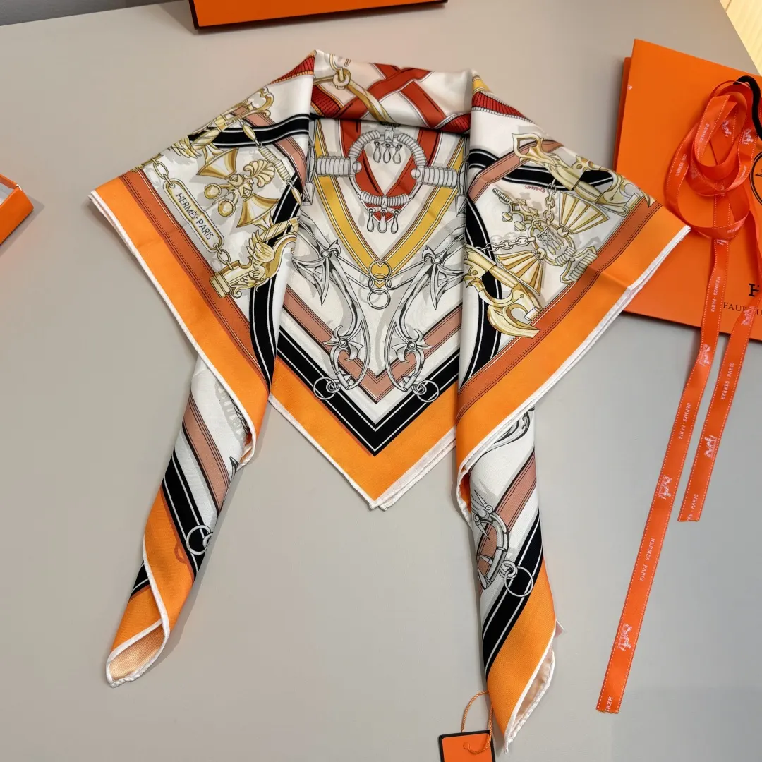 Hermès Scarf