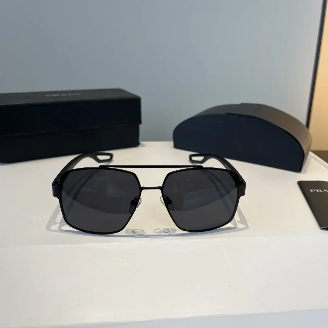 Prada 太阳眼镜 時尚遮阳 太陽鏡