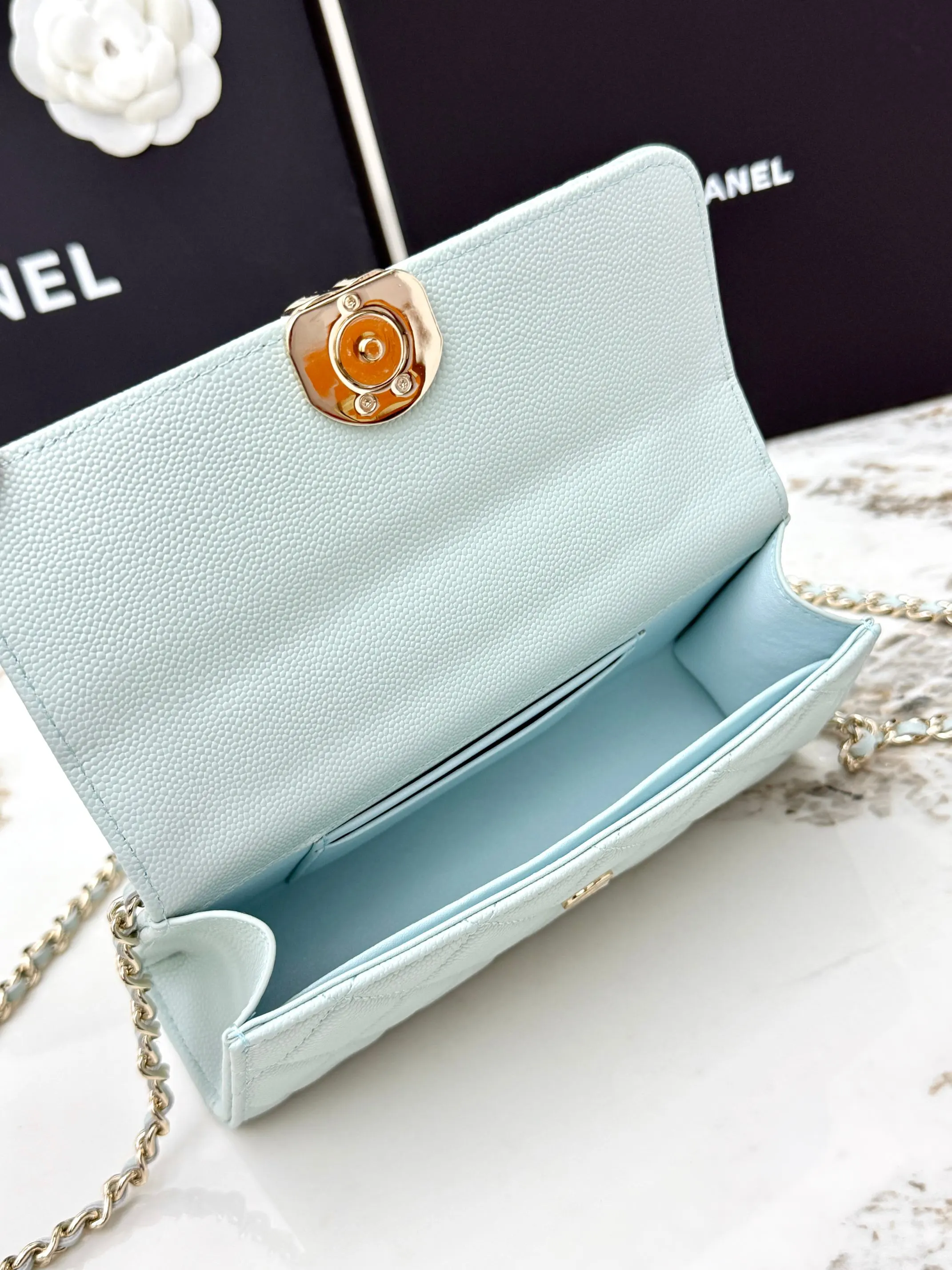 Chanel 浅蓝色牛皮Kelly手提包 金链斜挎
