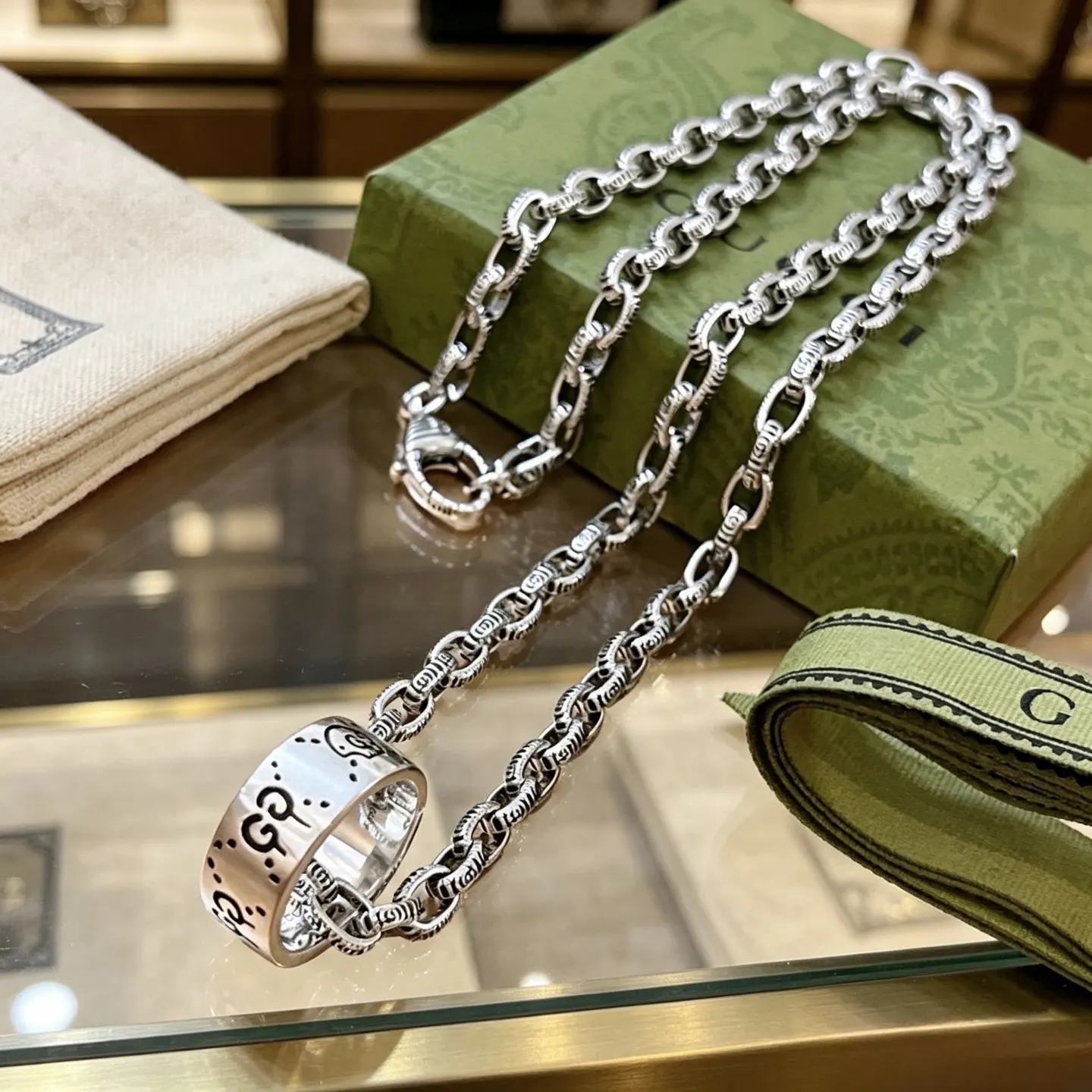 Gucci 鏈條包 單肩斜挎