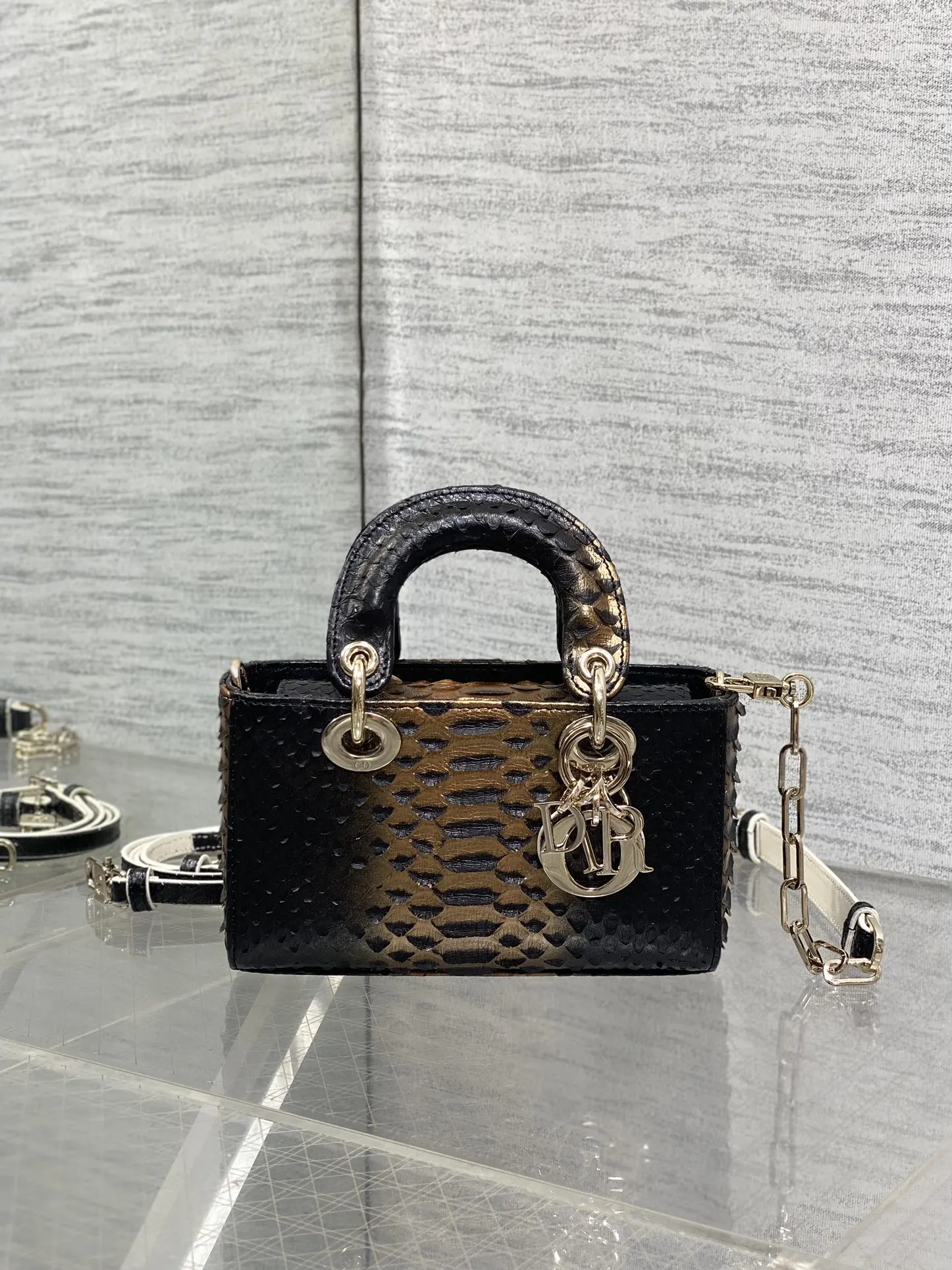 Dior 进口 蛇皮横款戴妃包 Lady横版戴妃珍稀 手提包 通勤手提款