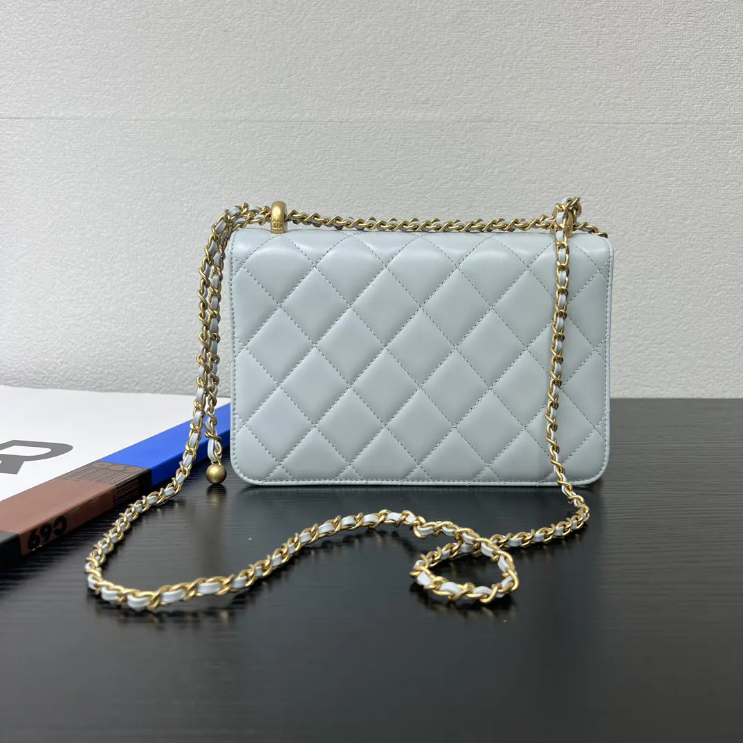 Chanel 小牛皮22 Bag鏈條包 單肩斜挎