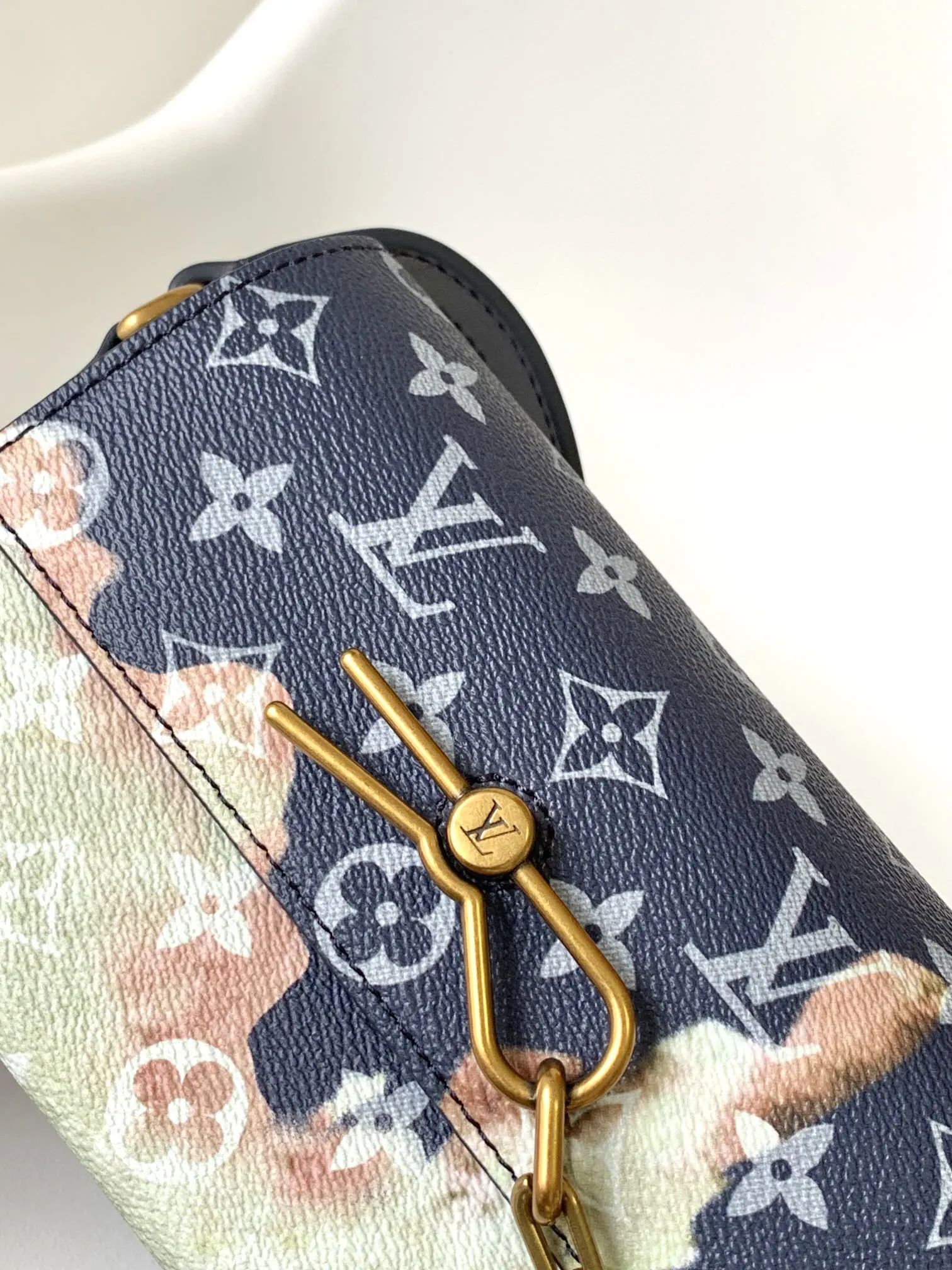 LV 鏈條包 單肩斜挎款(數字6) LV 鏈條包 單肩斜挎款(數字6)