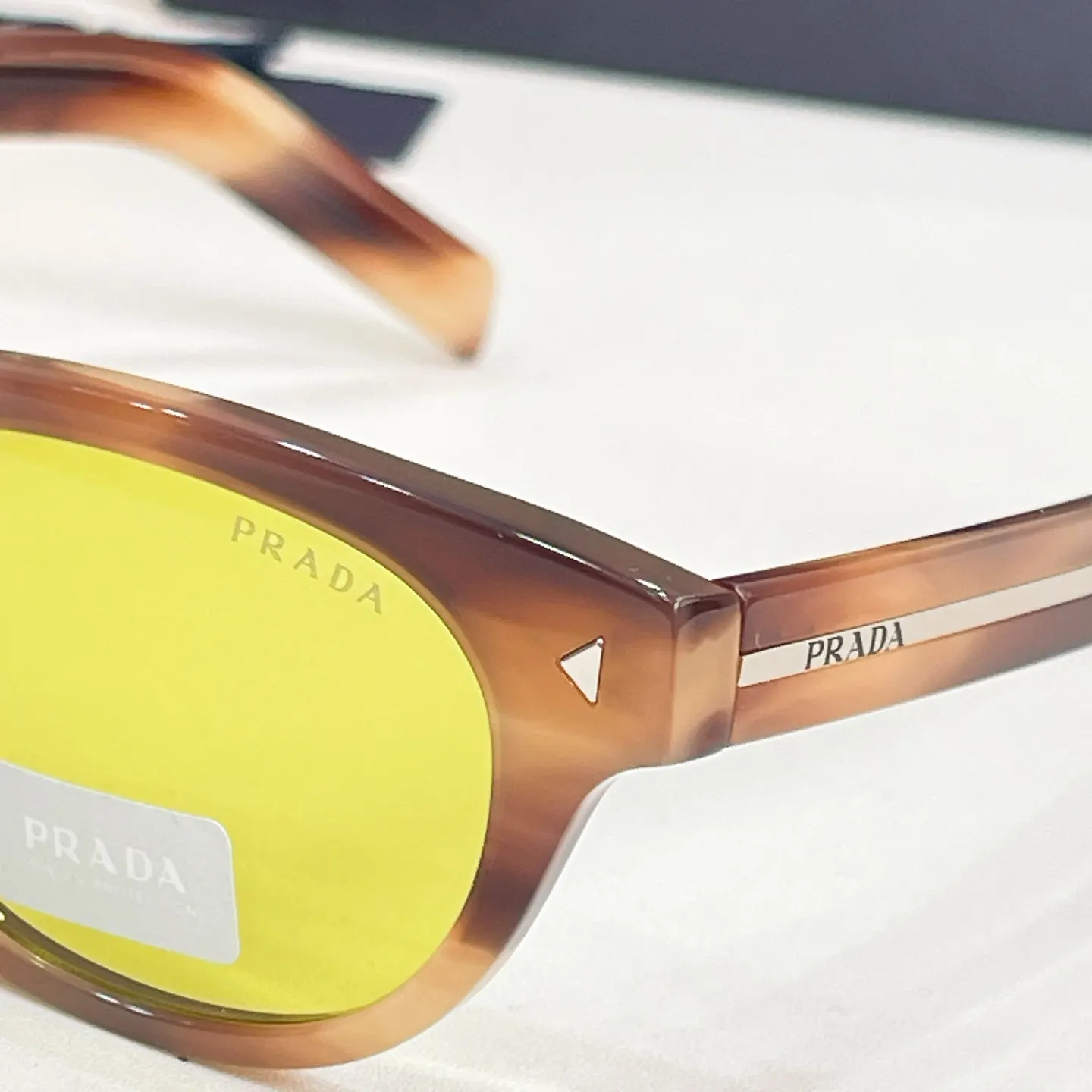 Prada PR D09S 太阳眼镜 时尚遮阳 太阳镜