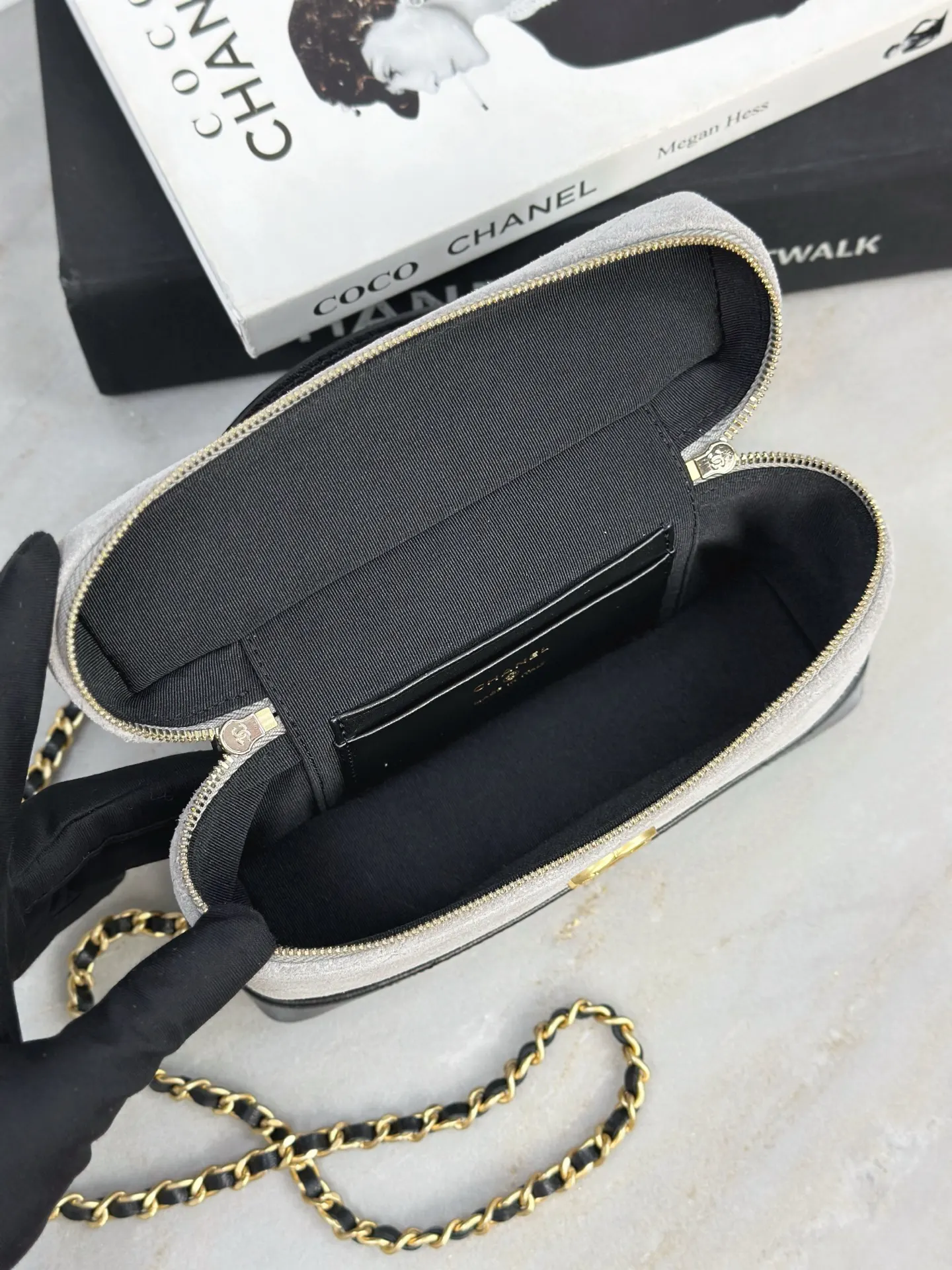 Chanel Calfskin Bag Chain Shoulder and Crossbody Wear Image 9 Chanel Calfskin Bag Chain Shoulder and Crossbody Wear Image 9