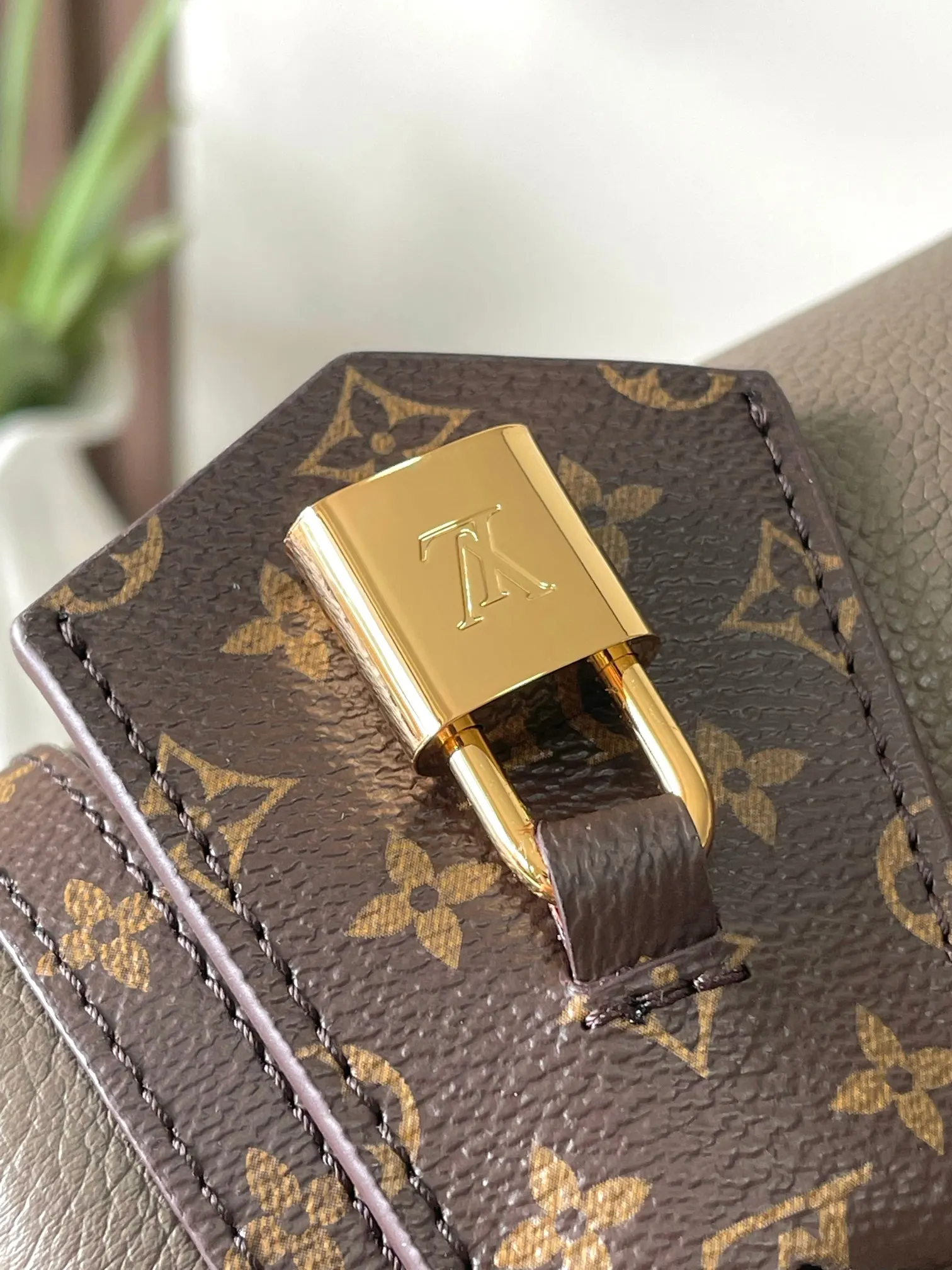 LV Keepall 黑色 牛皮 旅行袋 大容量旅行款