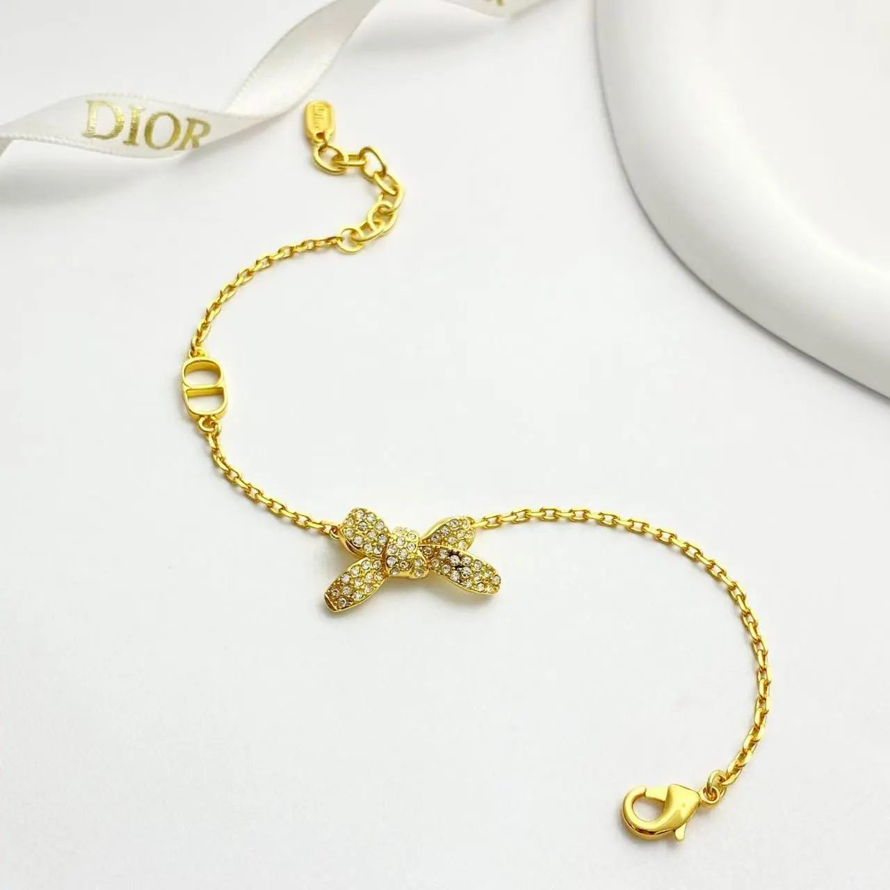 Dior 手鍊 精緻配飾 手鏈/手鐲(數字8) Dior 手鍊 精緻配飾 手鏈/手鐲(數字8)