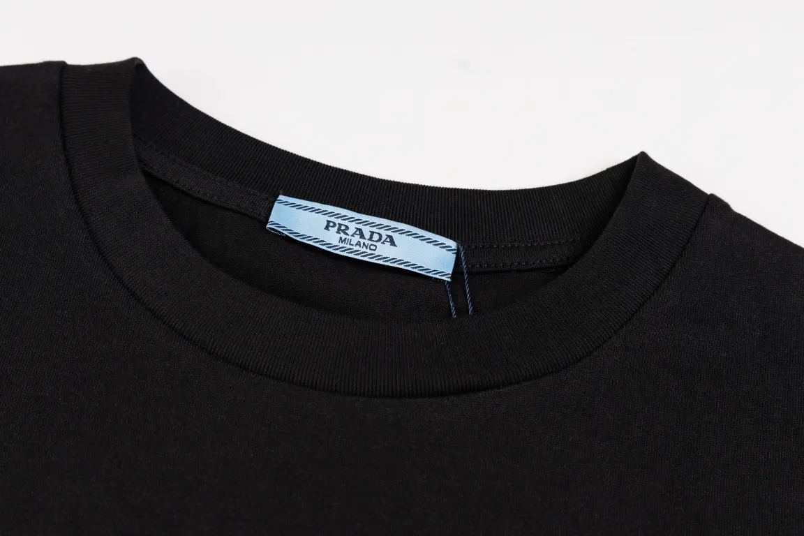 PRADA 三角标 纯棉 短袖T恤 休闲百搭款