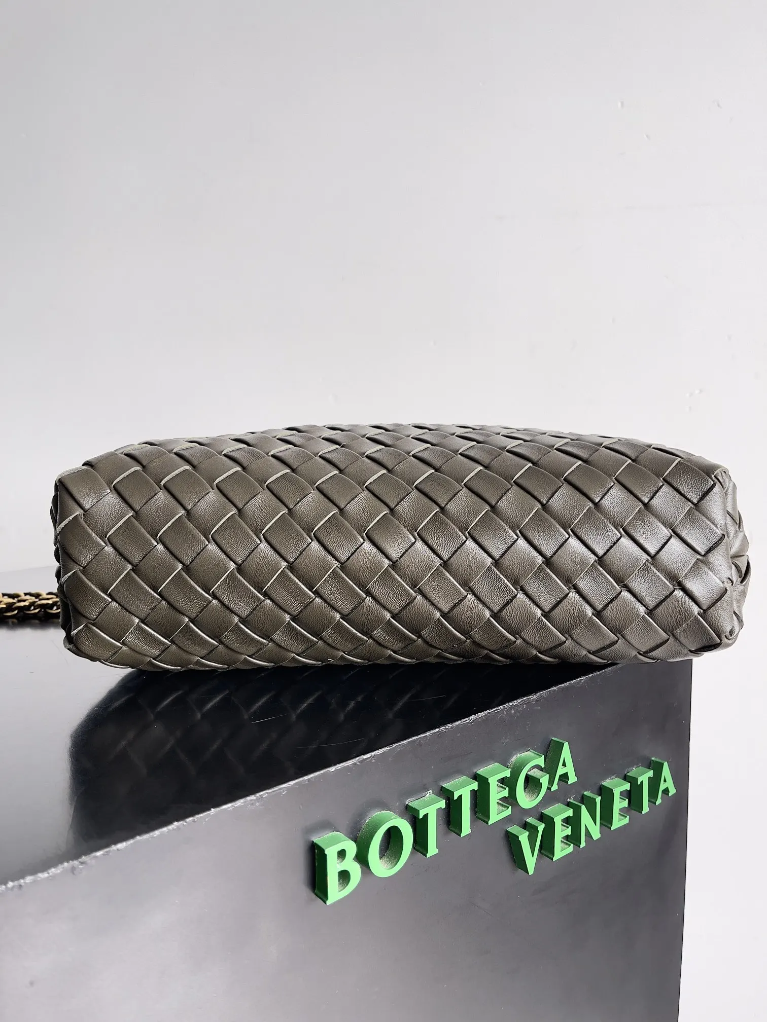 Bottega Veneta 链条包 精致链条款