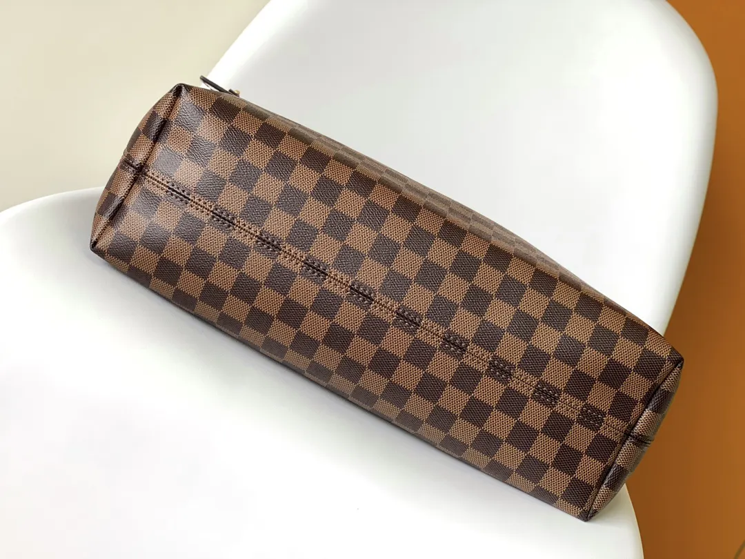 Monogram Shoulder Bag Leather
