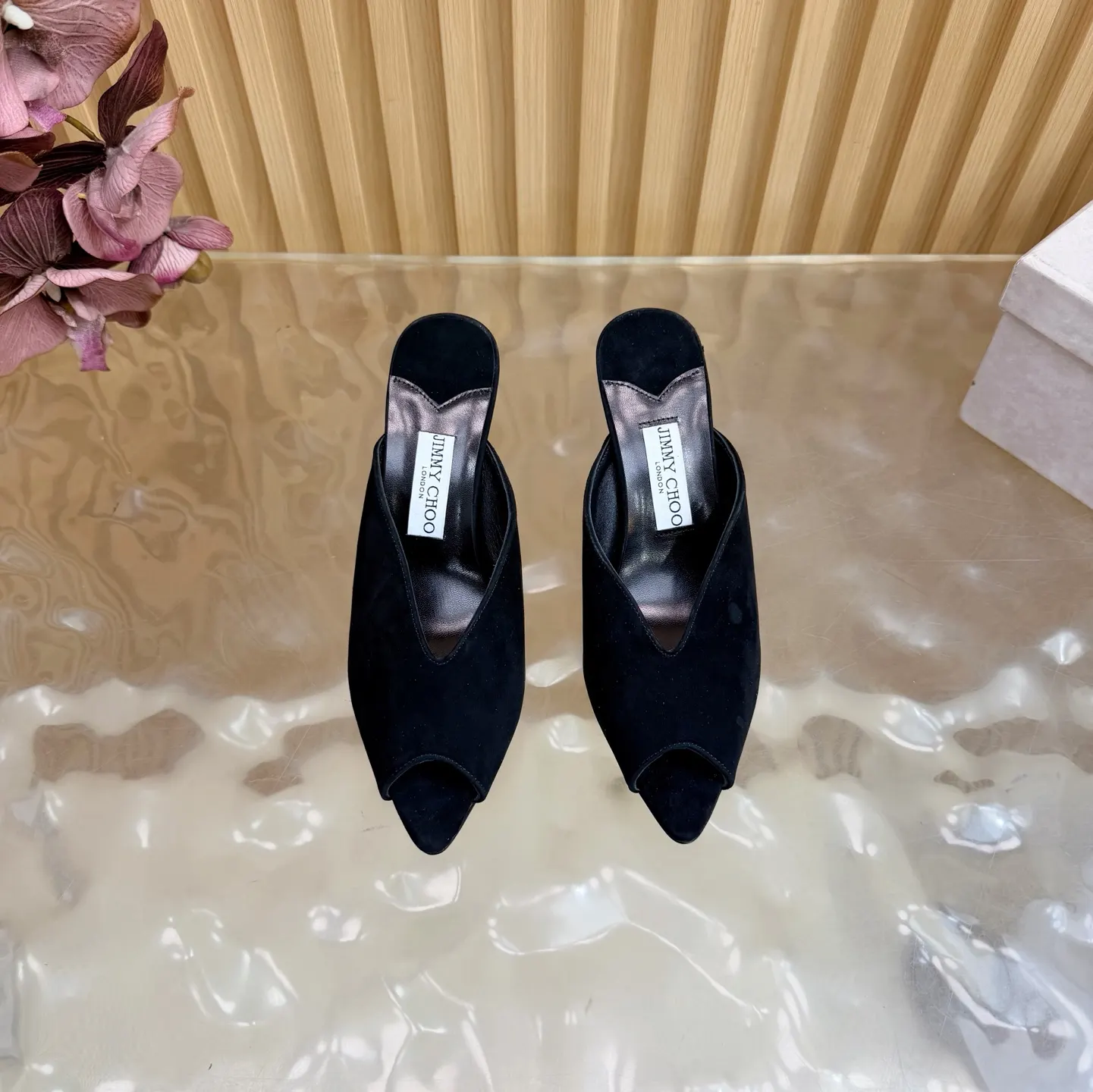 Jimmy Choo Sneakers Casual Versatile Image 4 Jimmy Choo Sneakers Casual Versatile Image 4