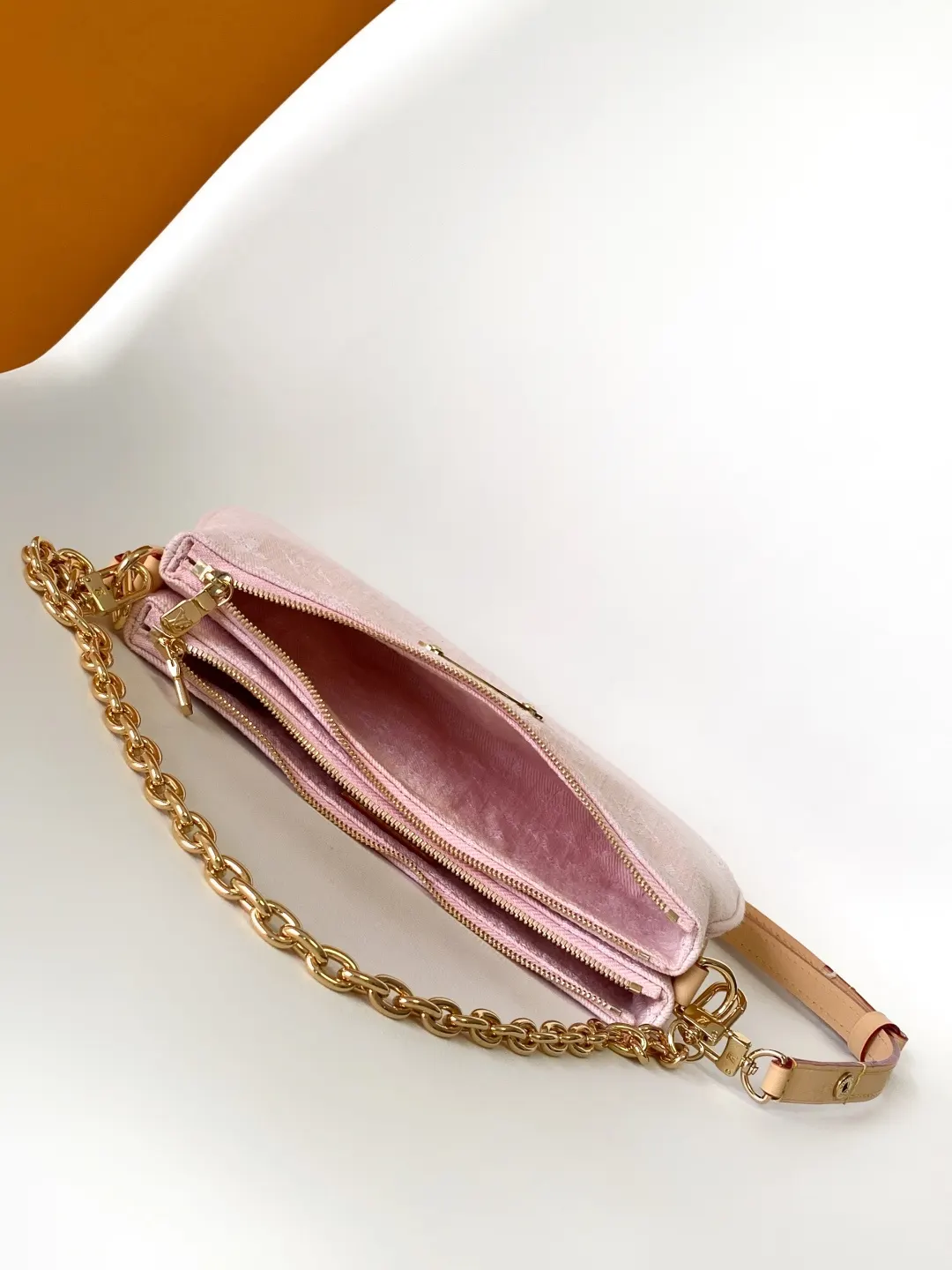 Louis Vuitton Pink Gold Chain Bag Leather Image 9 Louis Vuitton Pink Gold Chain Bag Leather Image 9