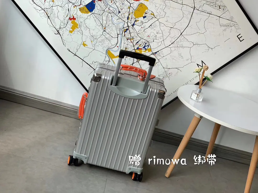 Silver Suitcase Travel Lightweight