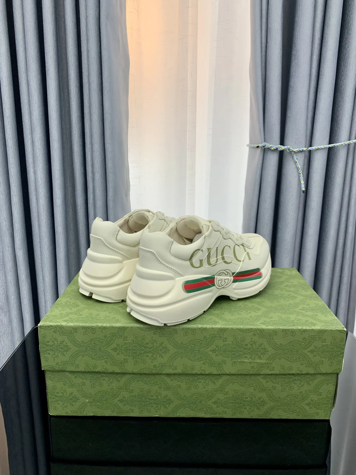 Gucci Logo休闲运动鞋