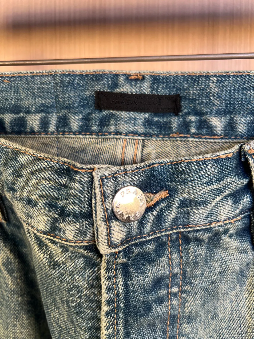 PRADA 牛仔裤 休闲宽松款