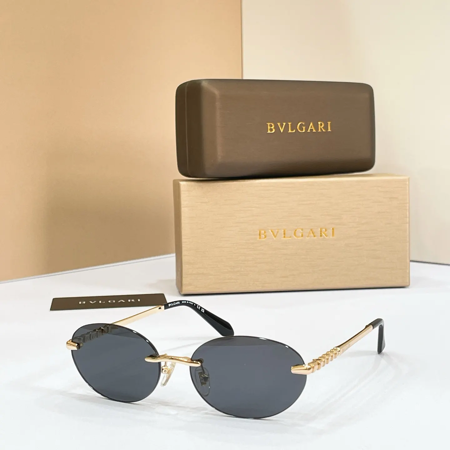 Bvlgari 墨镜 时尚防晒款