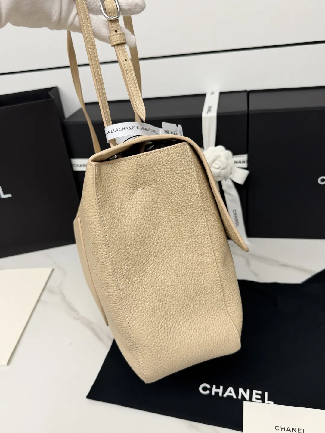White Hobo Shoulder Bag Vintage Premium Leather