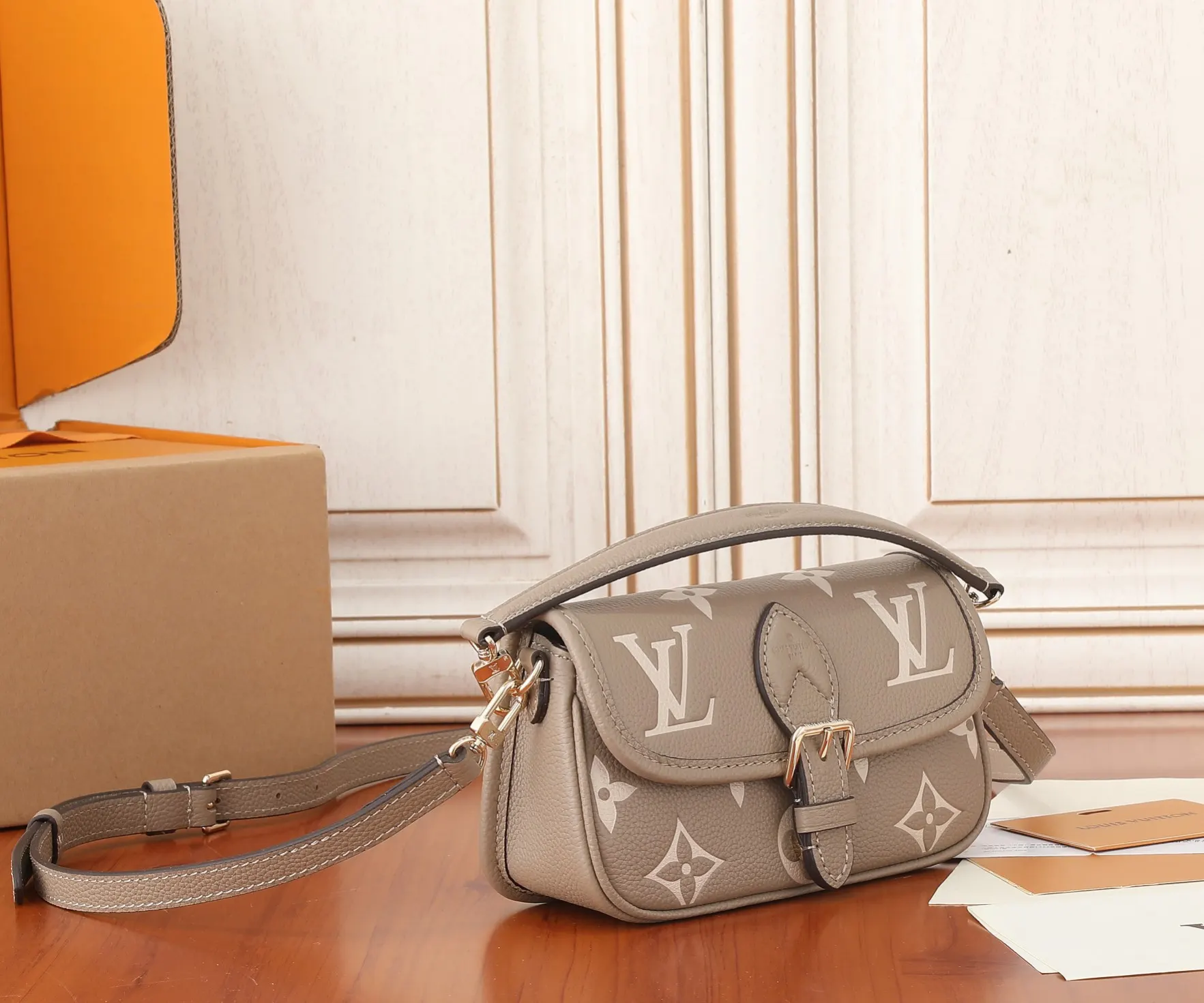 Organizer Pouch Travel Leather