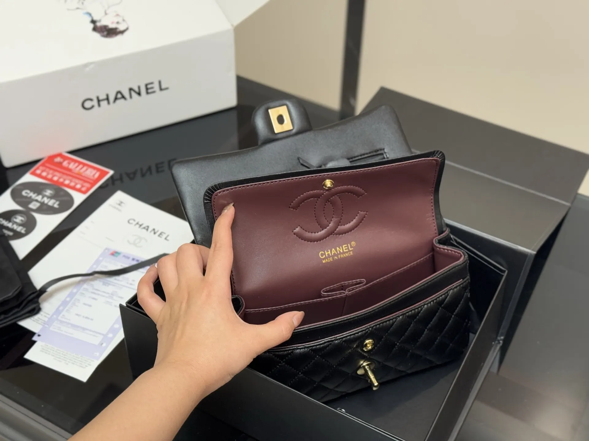 CHANEL 羊皮 cf我们一 斜挎包 轻便斜挎款