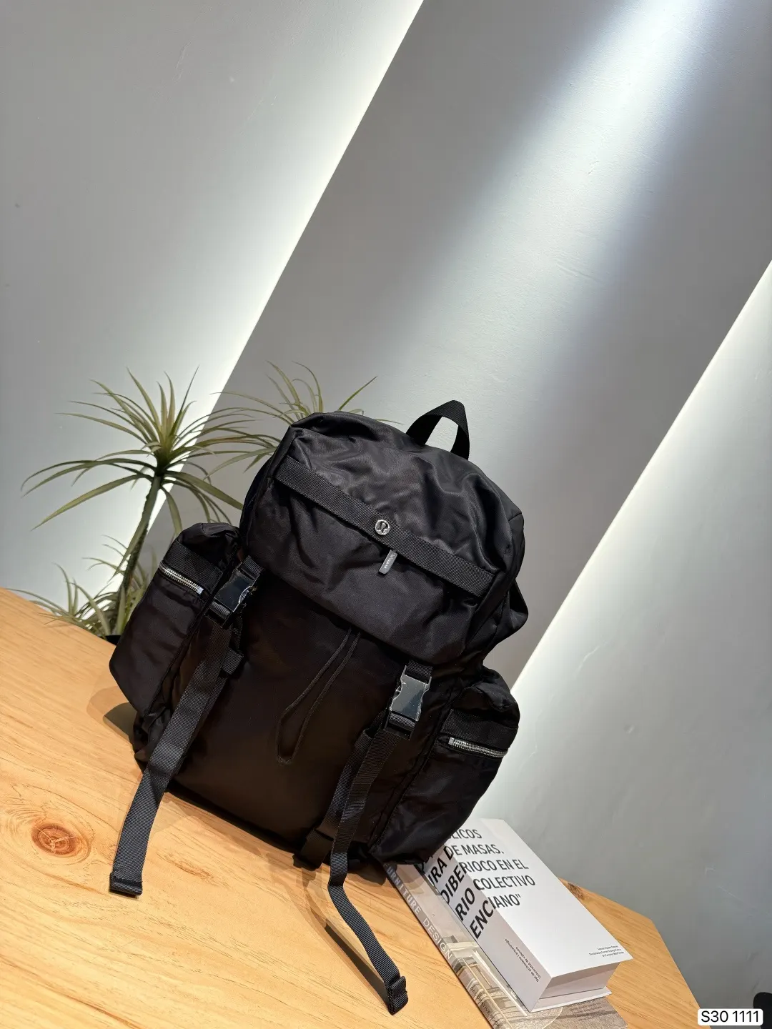 尼龍 Lululemon Wunderlust 雙肩包 实用雙肩款