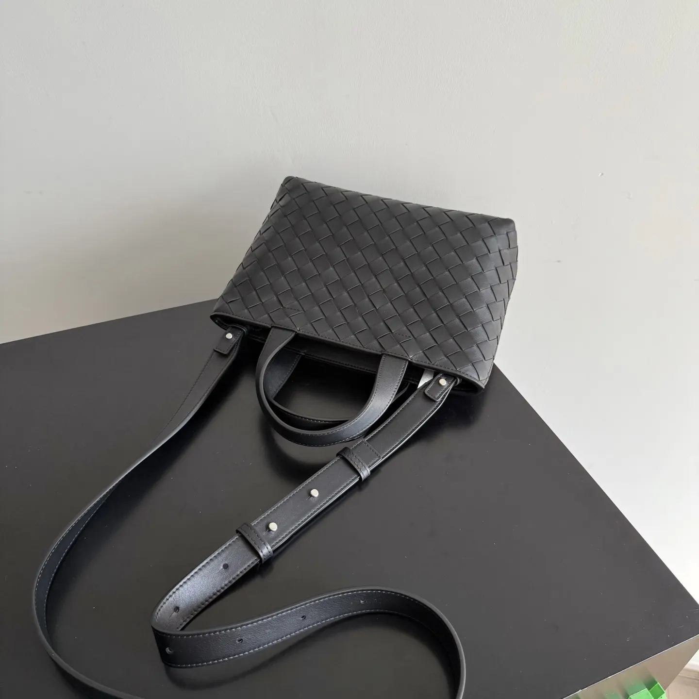 Bottega Veneta 牛皮 托特包 大容量托特款