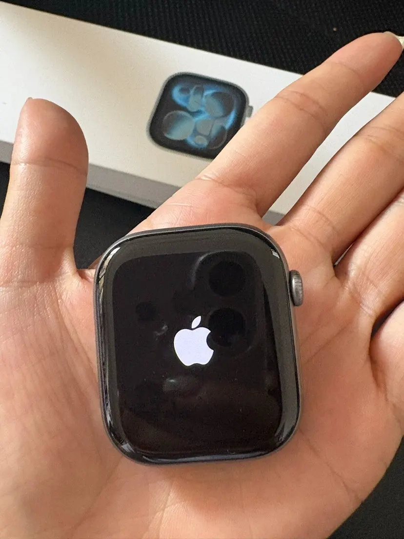 微信下单包邮 送 Apple Watch 手錶 經典腕表款