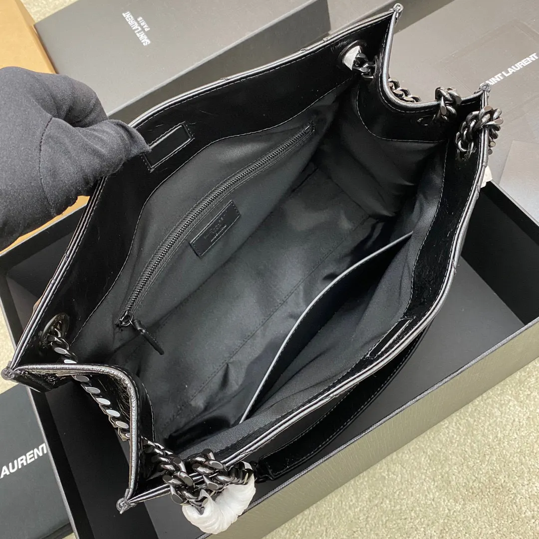 黑色 牛皮 批 精品专供 黑色搭 枪链 旅行袋 大容量旅行款