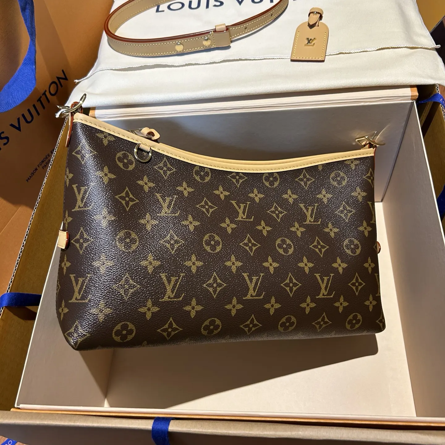 CarryAll 真正的渠道 Z级 我们确保所有材料 五金 水桶包 休闲水桶款