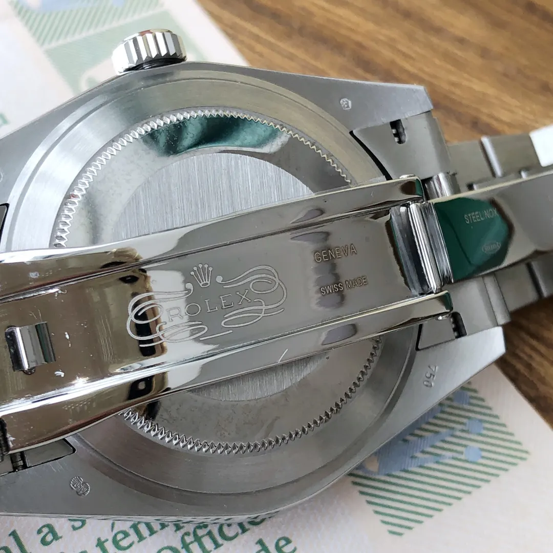 Rolex 字体大小工艺和 一致 台湾厂打造大厂质量亲民价特别 手表 经典腕表款