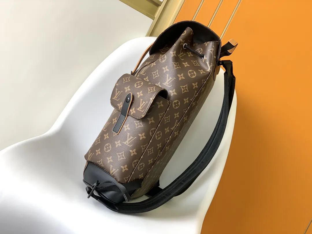 Fashion Item Travel Canvas