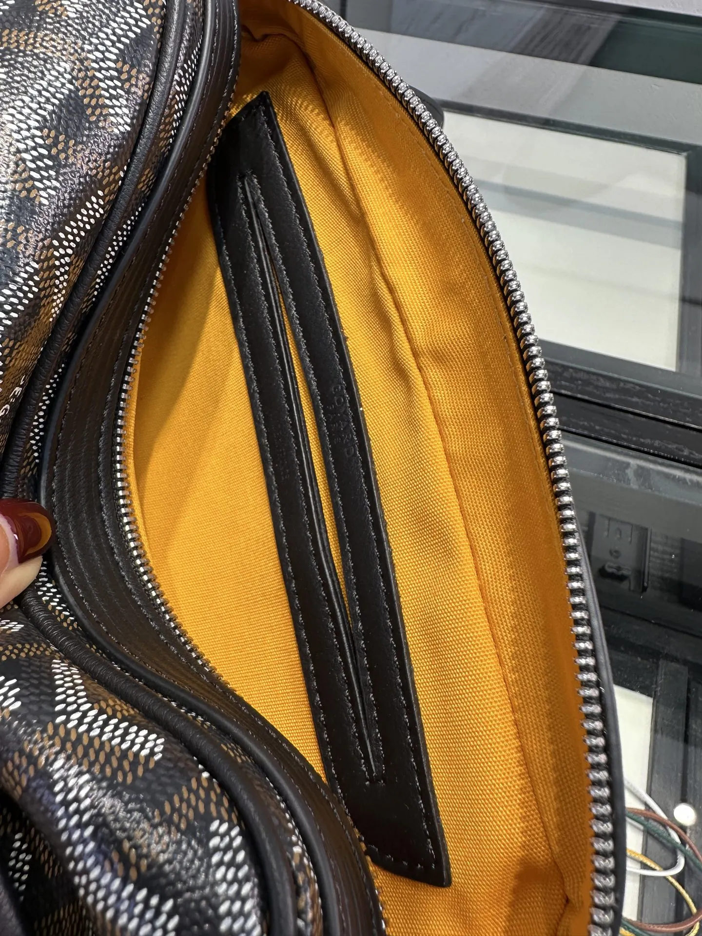 Goyard 黑色 Cap Vert相机包 斜挎包 黑色⚫ 是戈雅的经典 轻便斜挎款