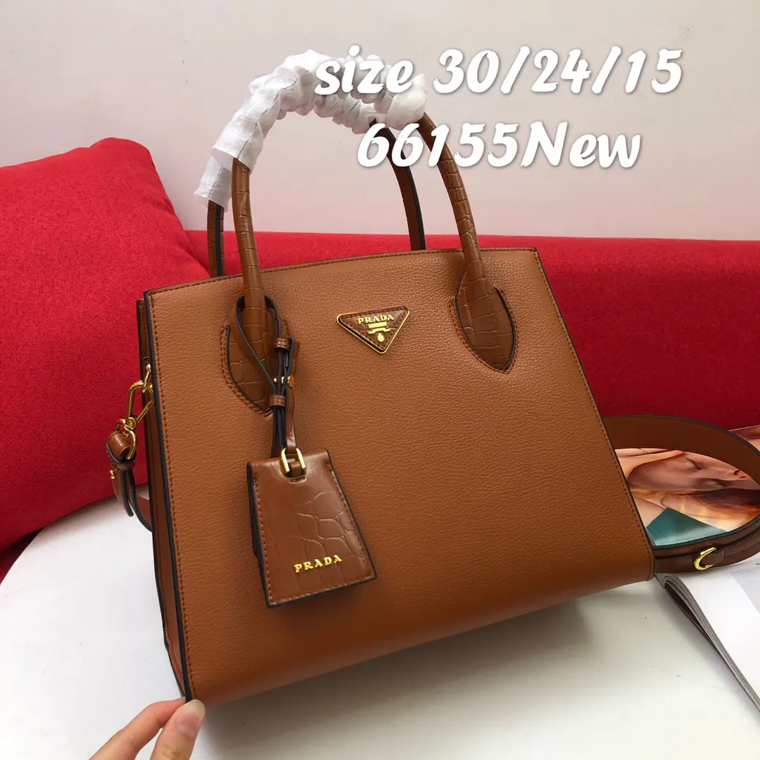 PRADA 鳄鱼皮 牛皮 手提包 日常通勤款