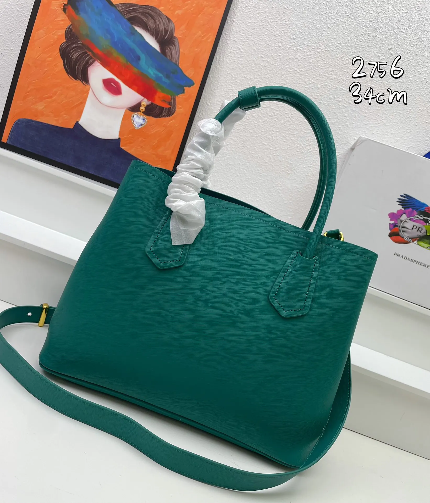 PRADA Saffiano十字纹牛皮 购物袋 轻便实用款
