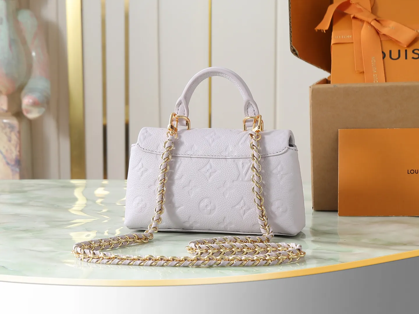 White Chain Bag