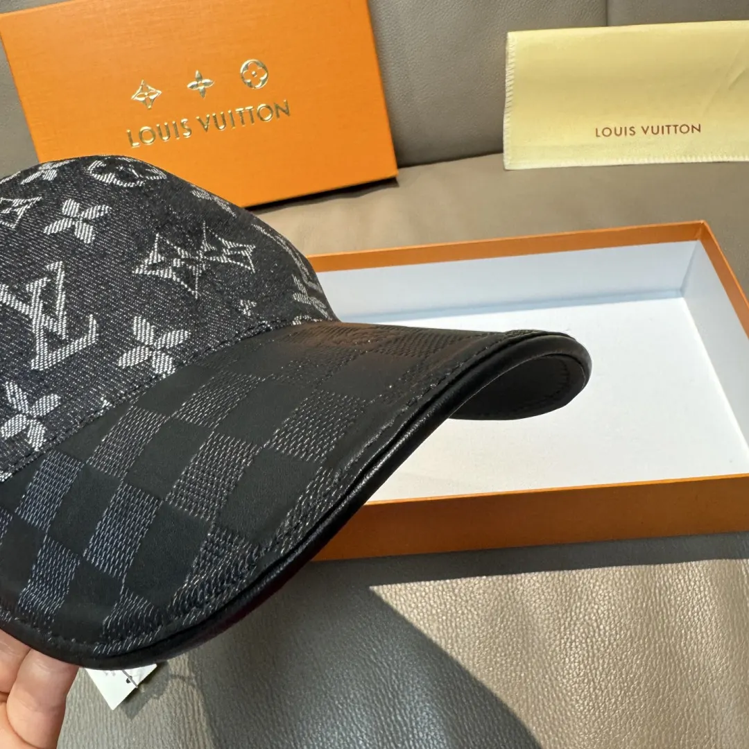 Louis Vuitton Fashion Item Casual Leather