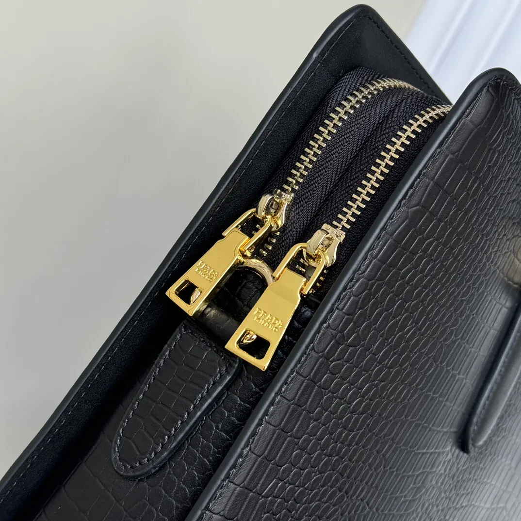 Prada 黑色 小牛皮 公文包 商務通勤款