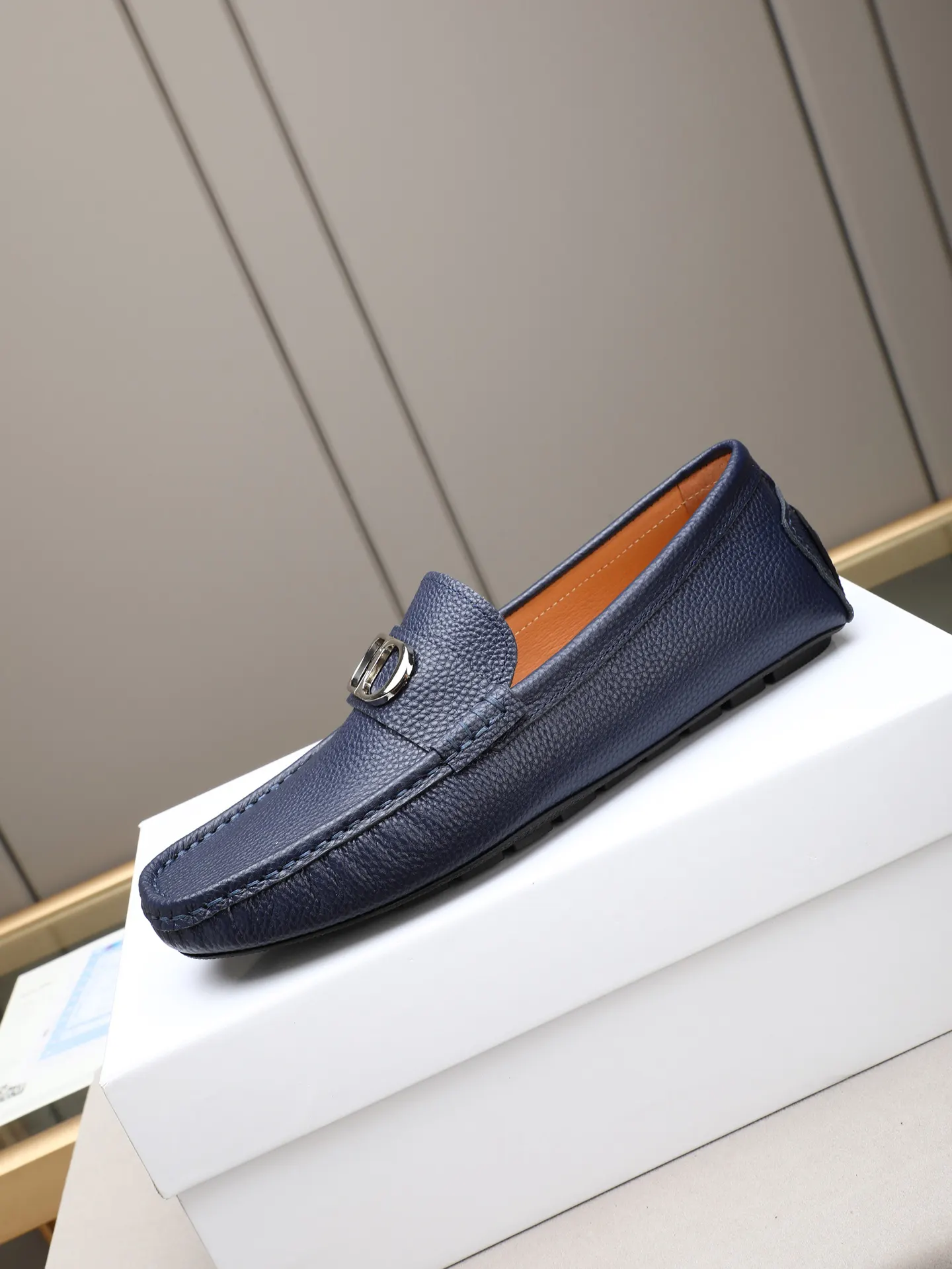 Dior Cowhide Shoes Comfortable And Loafers