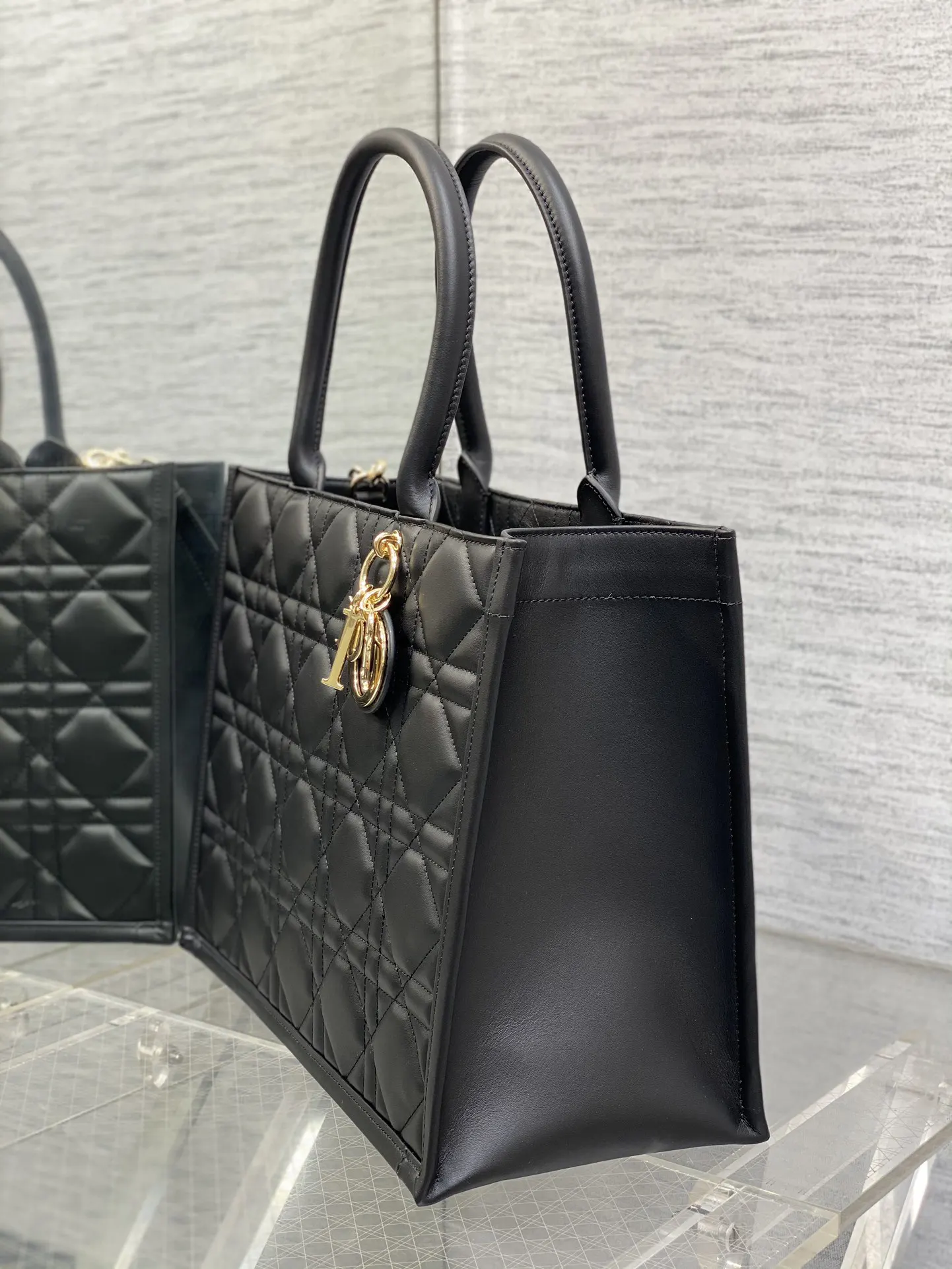 Dior 小牛皮托特包 大容量通勤