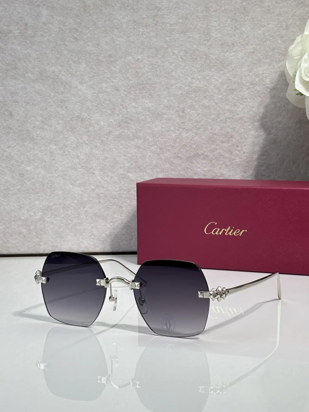 Cartier 墨镜 时尚防晒款 款14