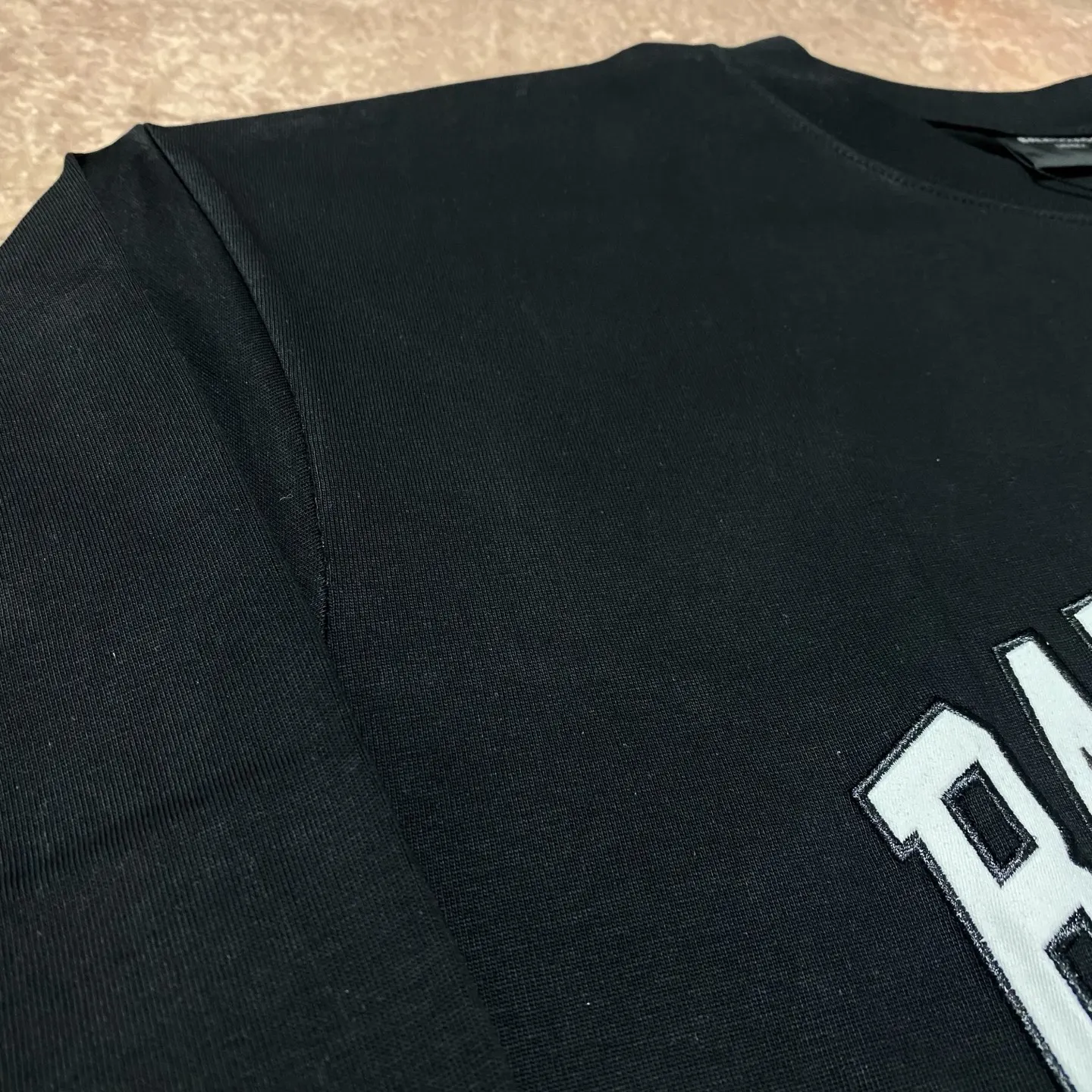 Balenciaga BLCG 純棉 長袖T恤(數字6) Balenciaga BLCG 純棉 長袖T恤(數字6)
