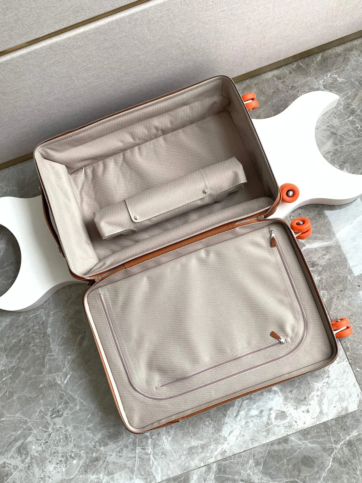 Hermes 拉杆箱拉杆箱旅行箱行李箱登机箱 爱马 旅行拉杆款 轻便出行款