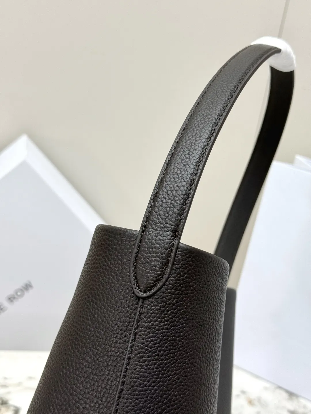 Tote Bag Lightweight Leather