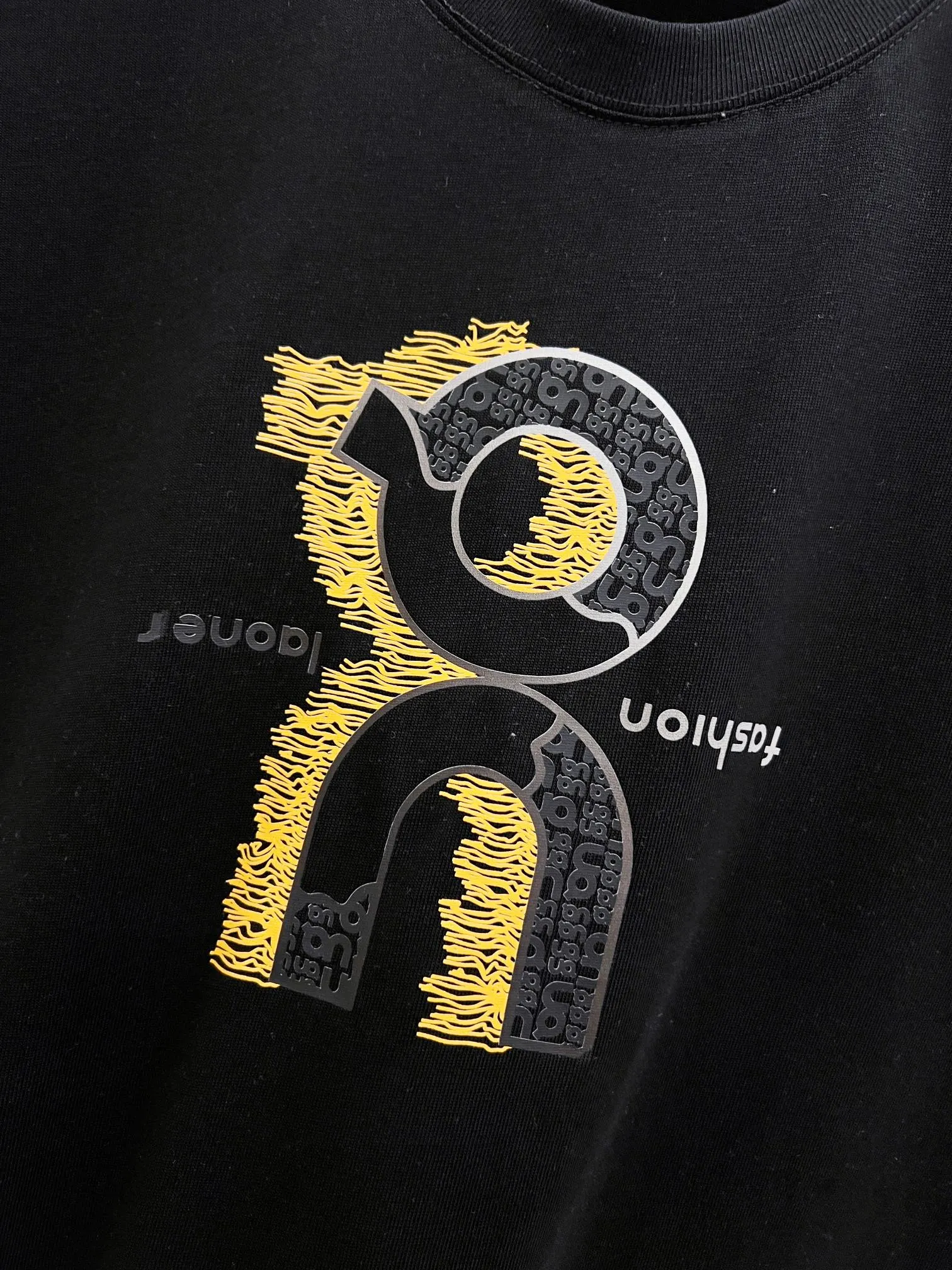 Dior 黑色短袖T恤 面料细节款