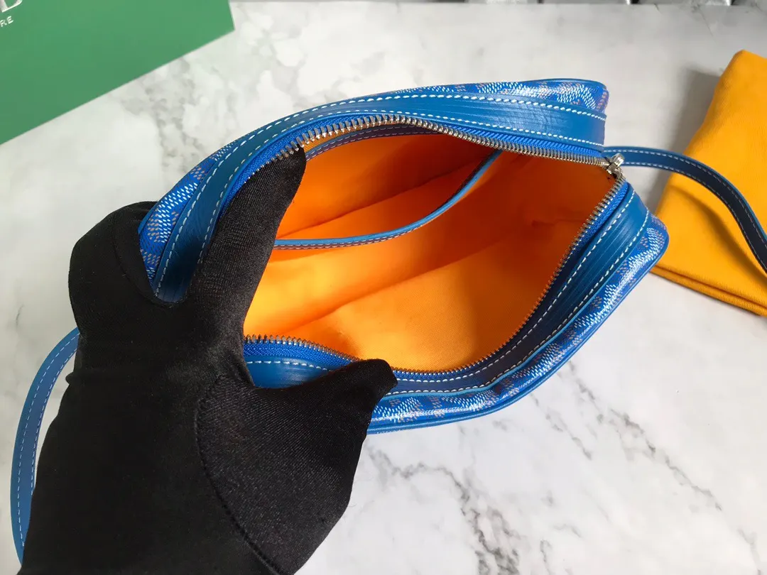 Fashion Item Travel