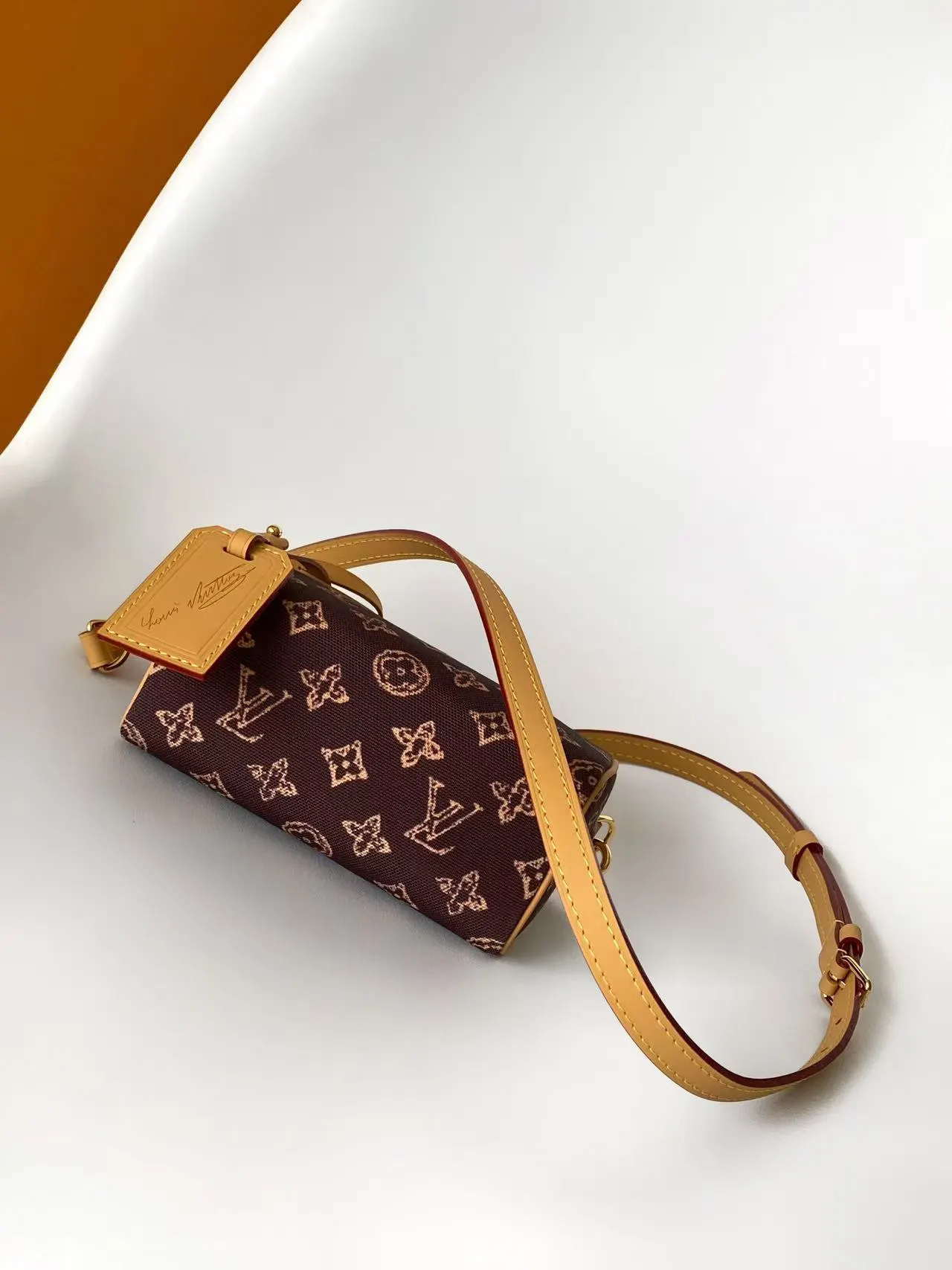 LV Speedy 老花 牛皮 收纳包 旅行收纳款