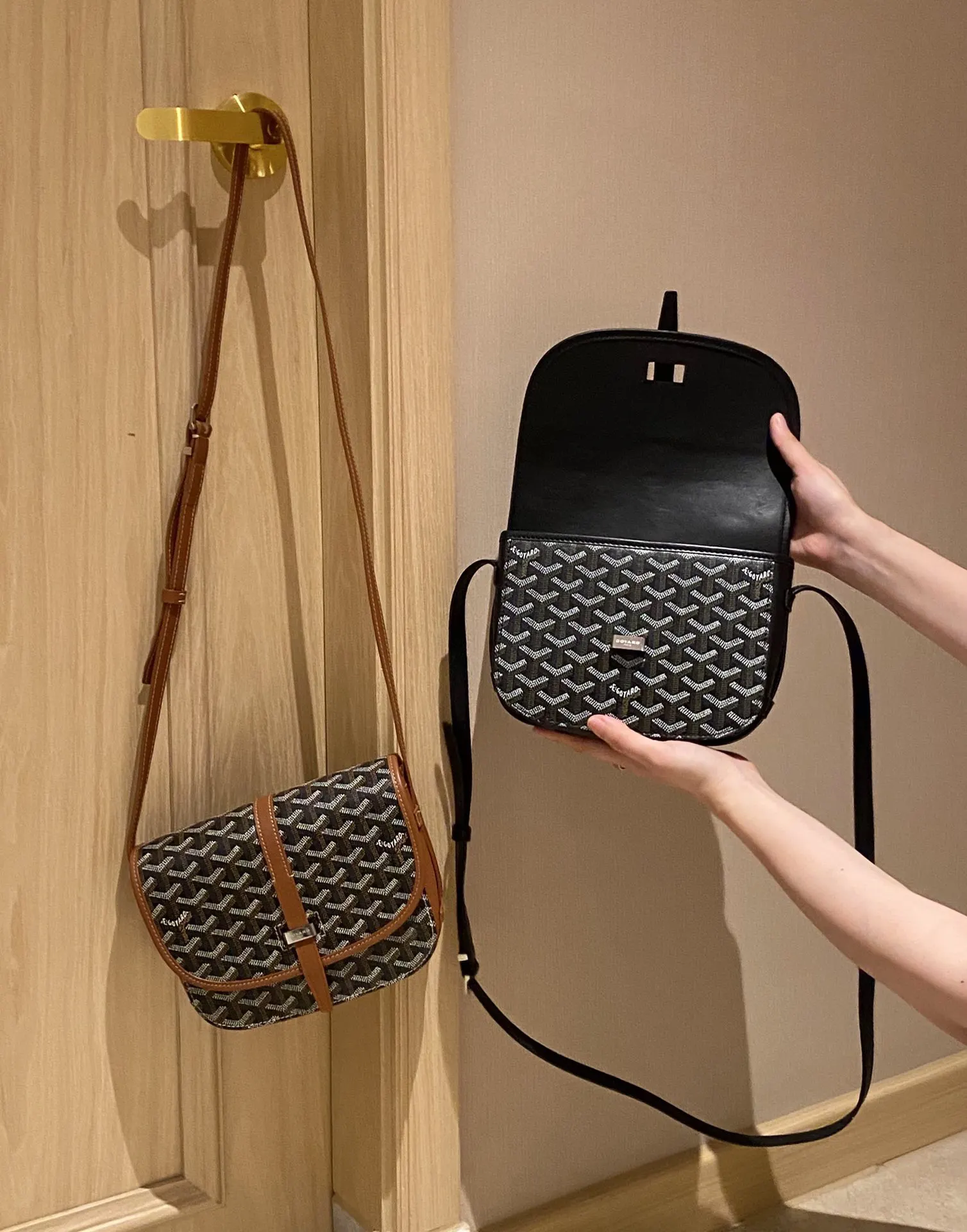 Goyard 黑色 棕色 斜挎包 轻便斜挎款