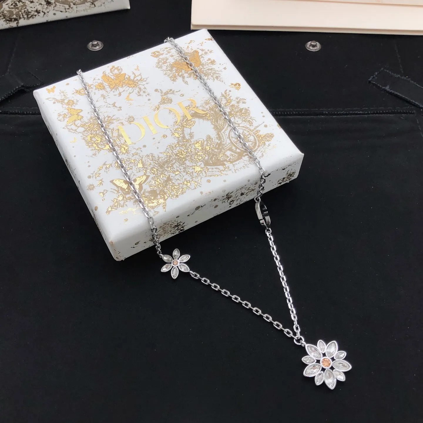 Dior 项链 精致锁骨链