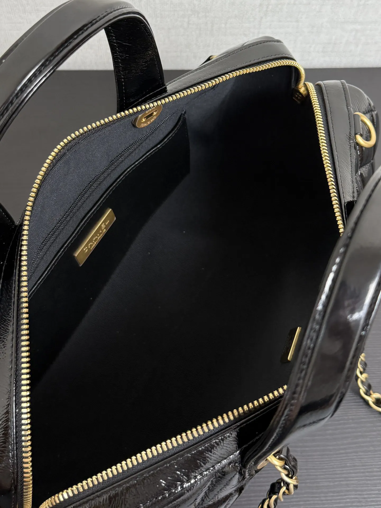 Fashion Item Travel Premium Image 9 Fashion Item Travel Premium Image 9