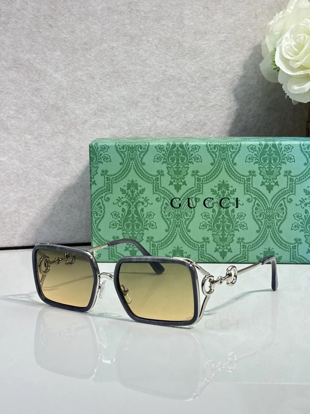 Gucci 金色 太阳镜